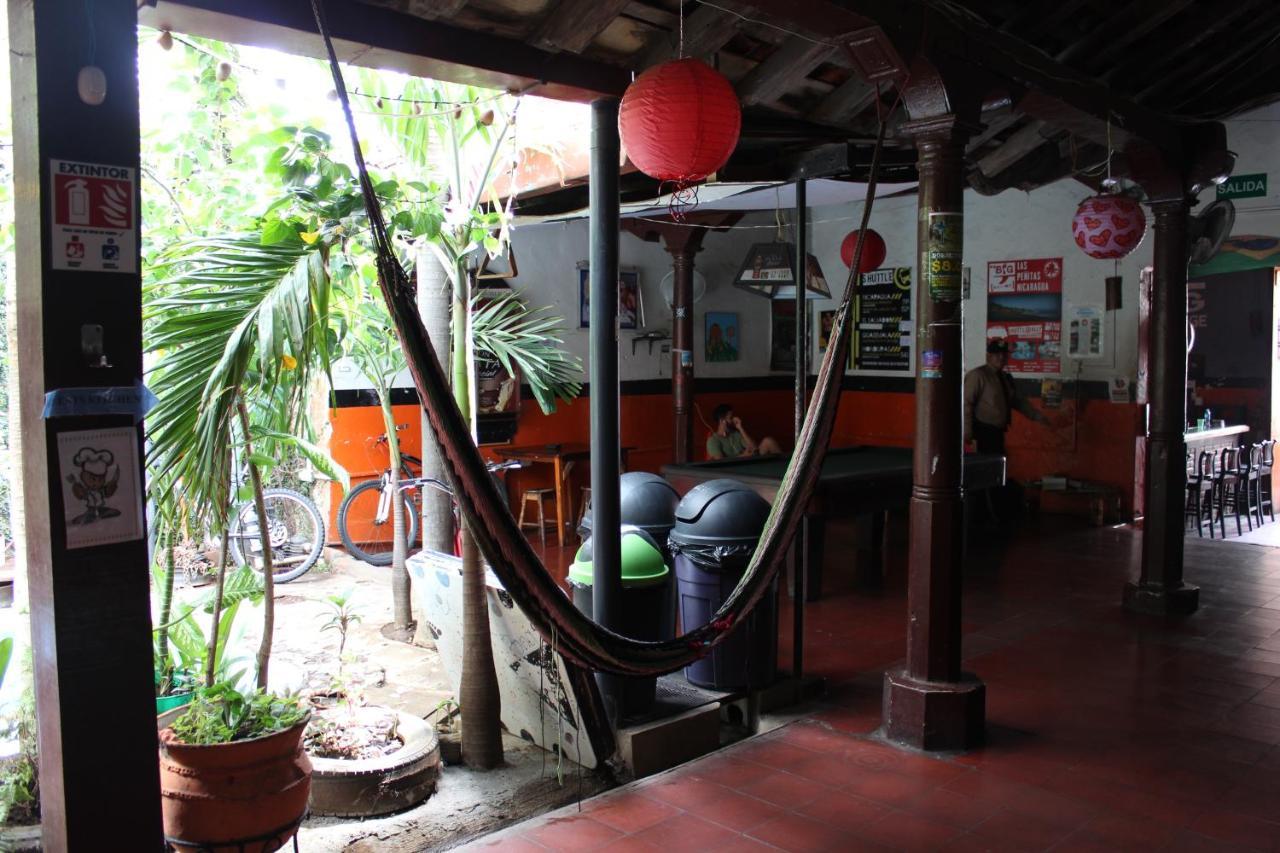 Bigfoot Hostel เลออน ภายนอก รูปภาพ