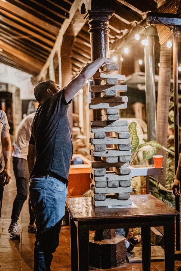 Bigfoot Hostel เลออน ภายนอก รูปภาพ