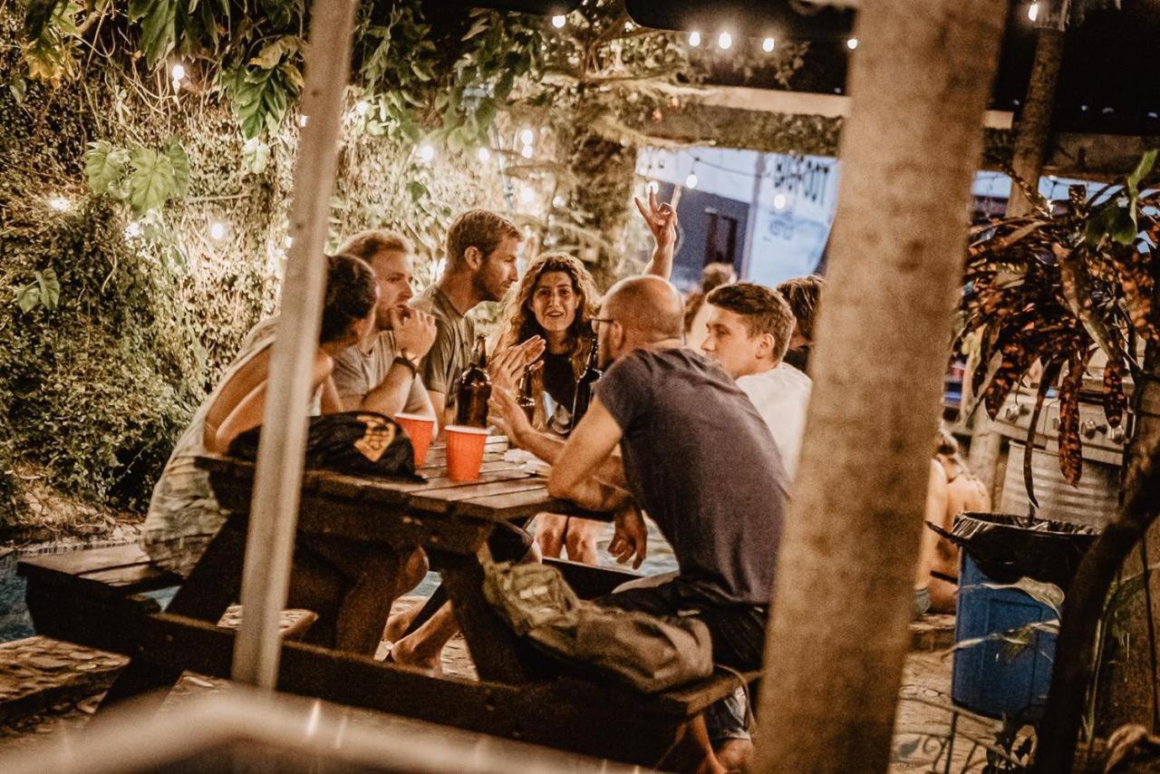 Bigfoot Hostel เลออน ภายนอก รูปภาพ